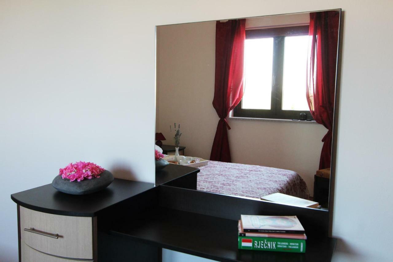 Apartment Marko Rovinjsko Selo Bagian luar foto