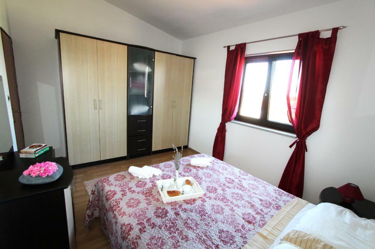 Apartment Marko Rovinjsko Selo Bagian luar foto